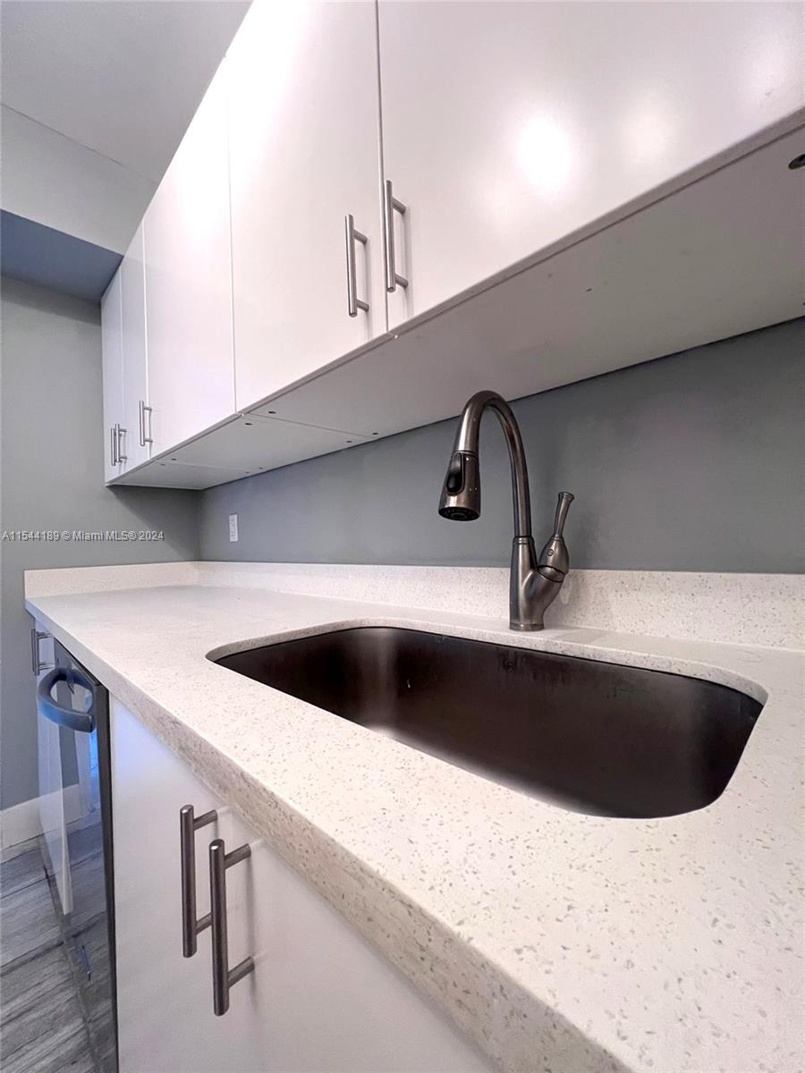 COASTAL TOWERS CONDO - Residential Lease