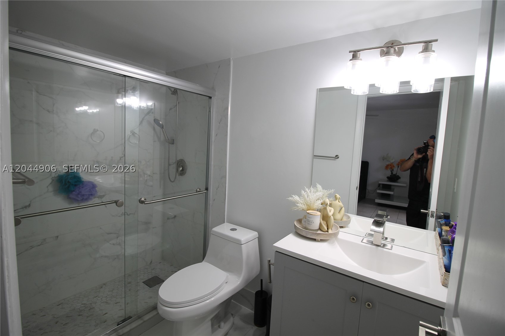 KENDALL ACRES WEST CONDO - Residential Lease