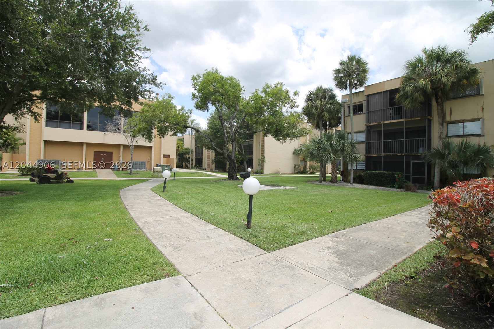 KENDALL ACRES WEST CONDO - Residential Lease
