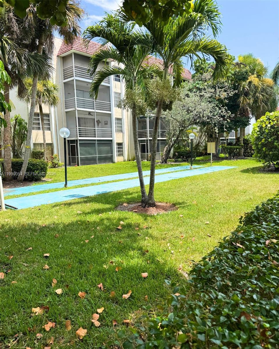 LAS VISTAS P-R IN INVERRA - Residential