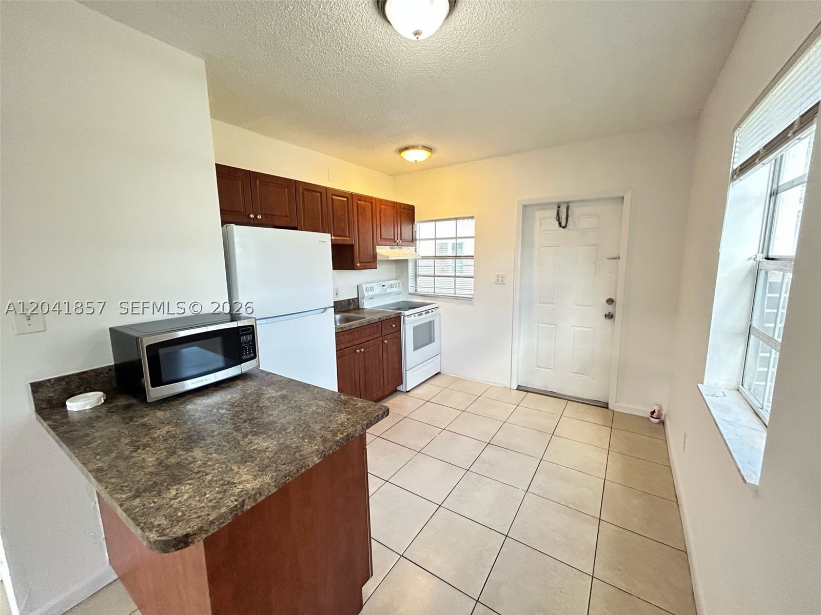 COLLEGE TRACT - Residential Income