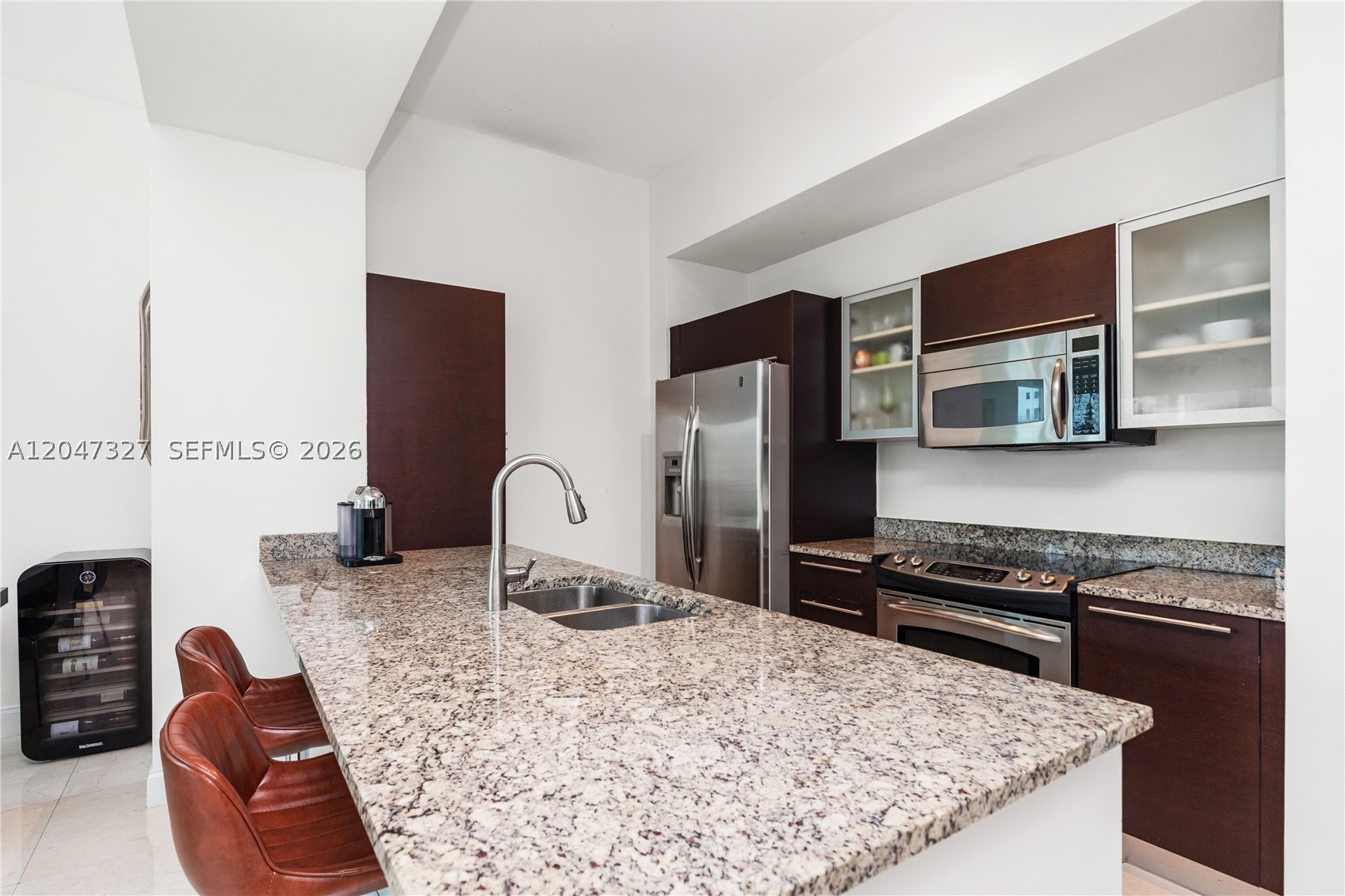 THE PLAZA 901 BRICKELL CO - Residential