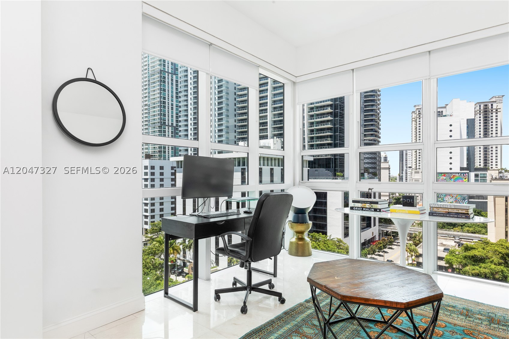 THE PLAZA 901 BRICKELL CO - Residential