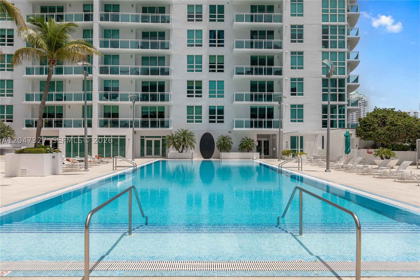 THE PLAZA 901 BRICKELL CO - Residential