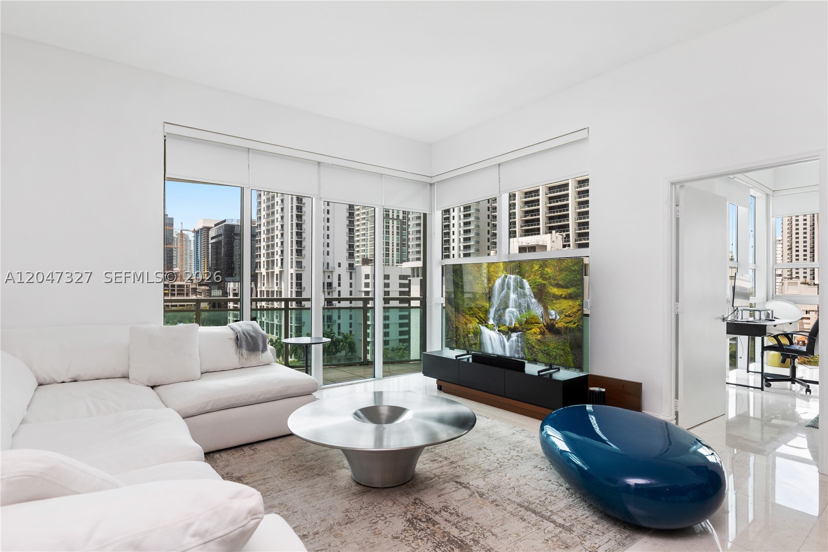 THE PLAZA 901 BRICKELL CO - Residential