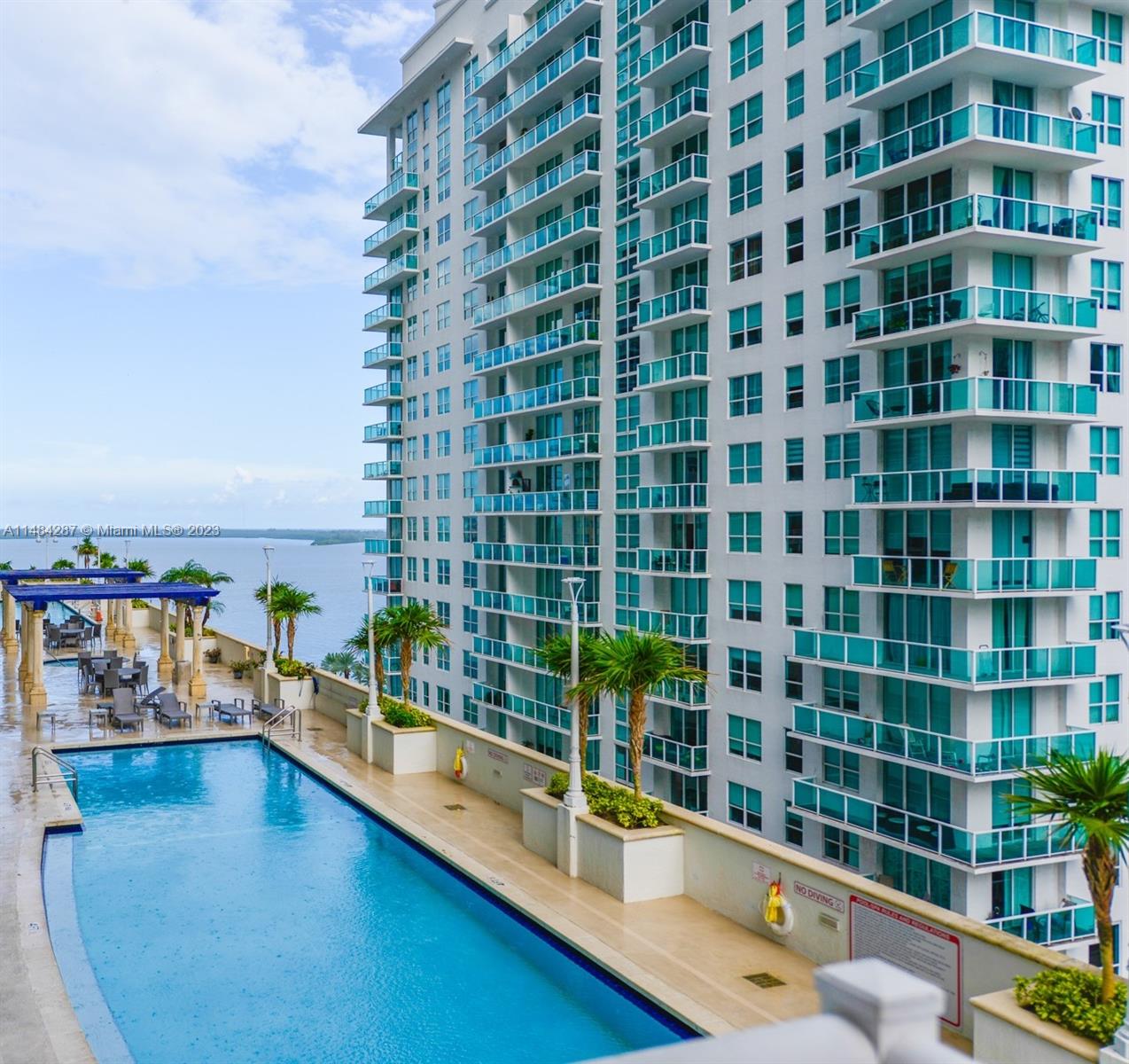 THE CLUB AT BRICKELL BAY - Residential