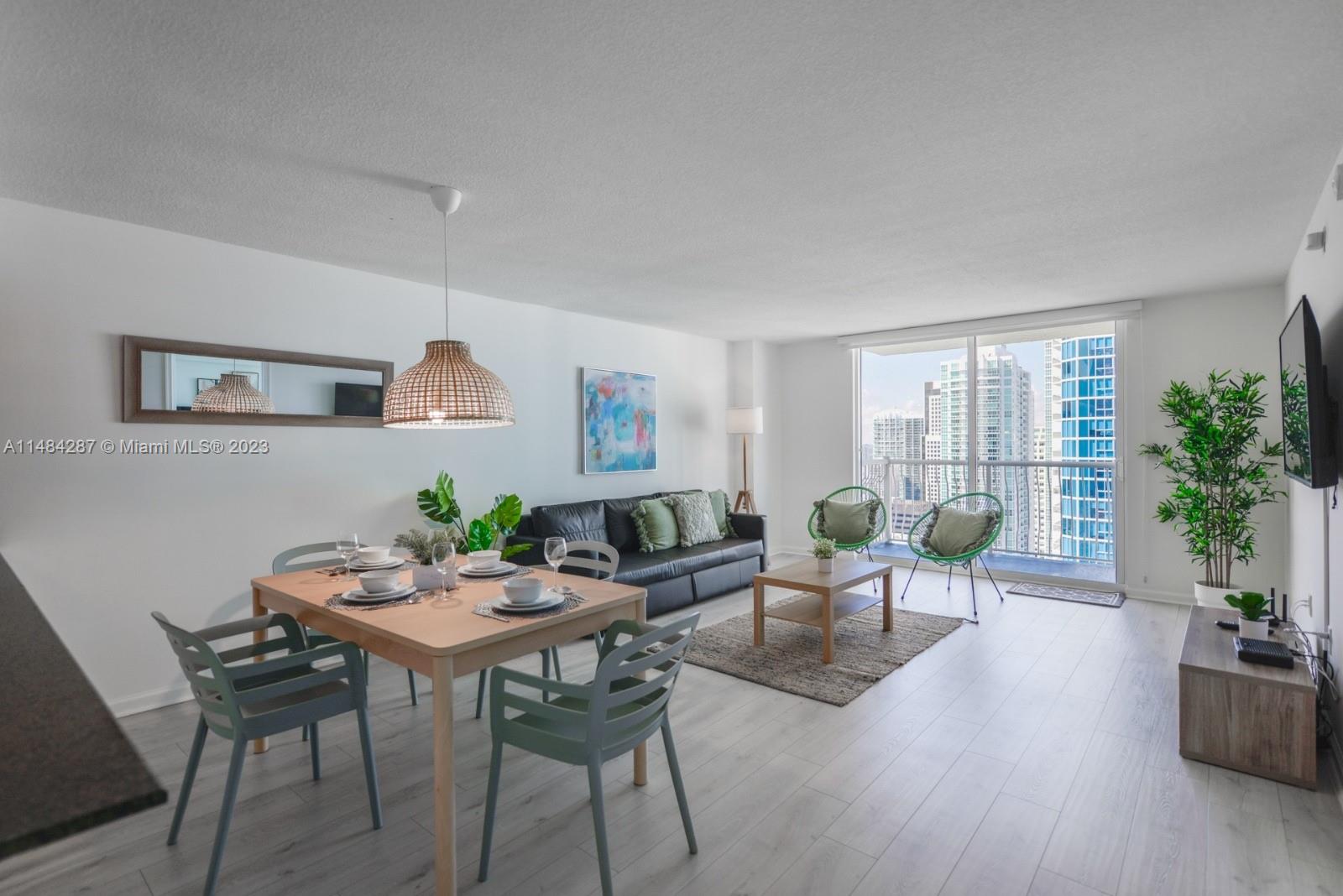 THE CLUB AT BRICKELL BAY - Residential