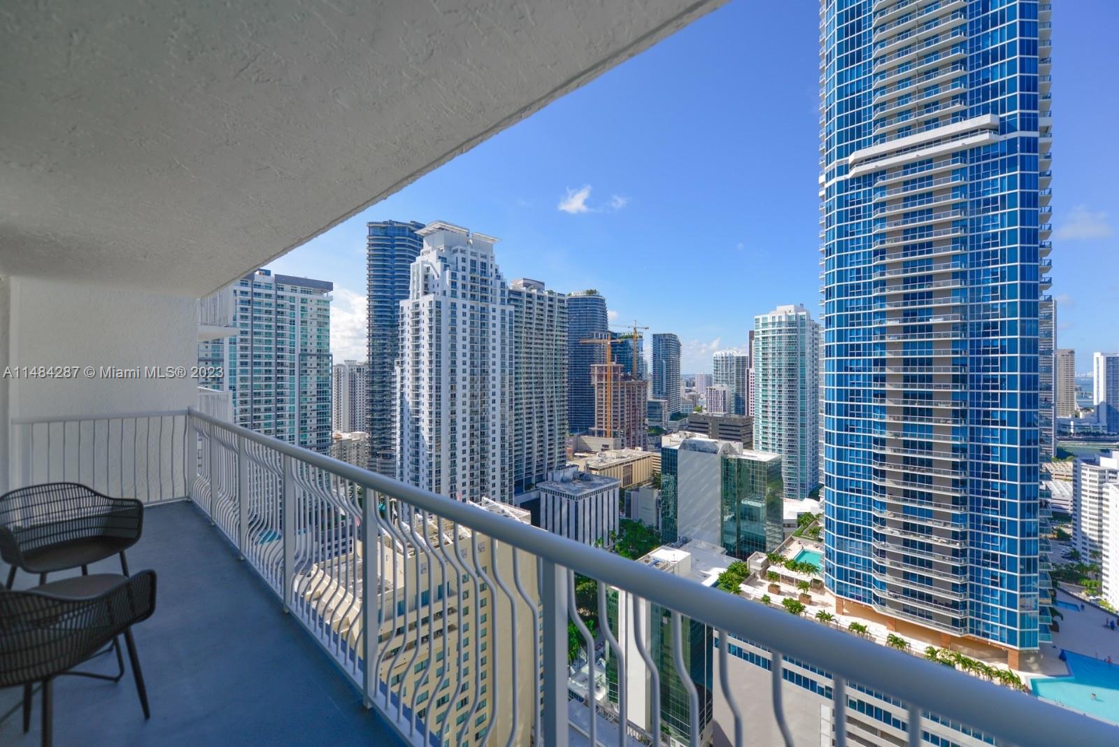 THE CLUB AT BRICKELL BAY - Residential