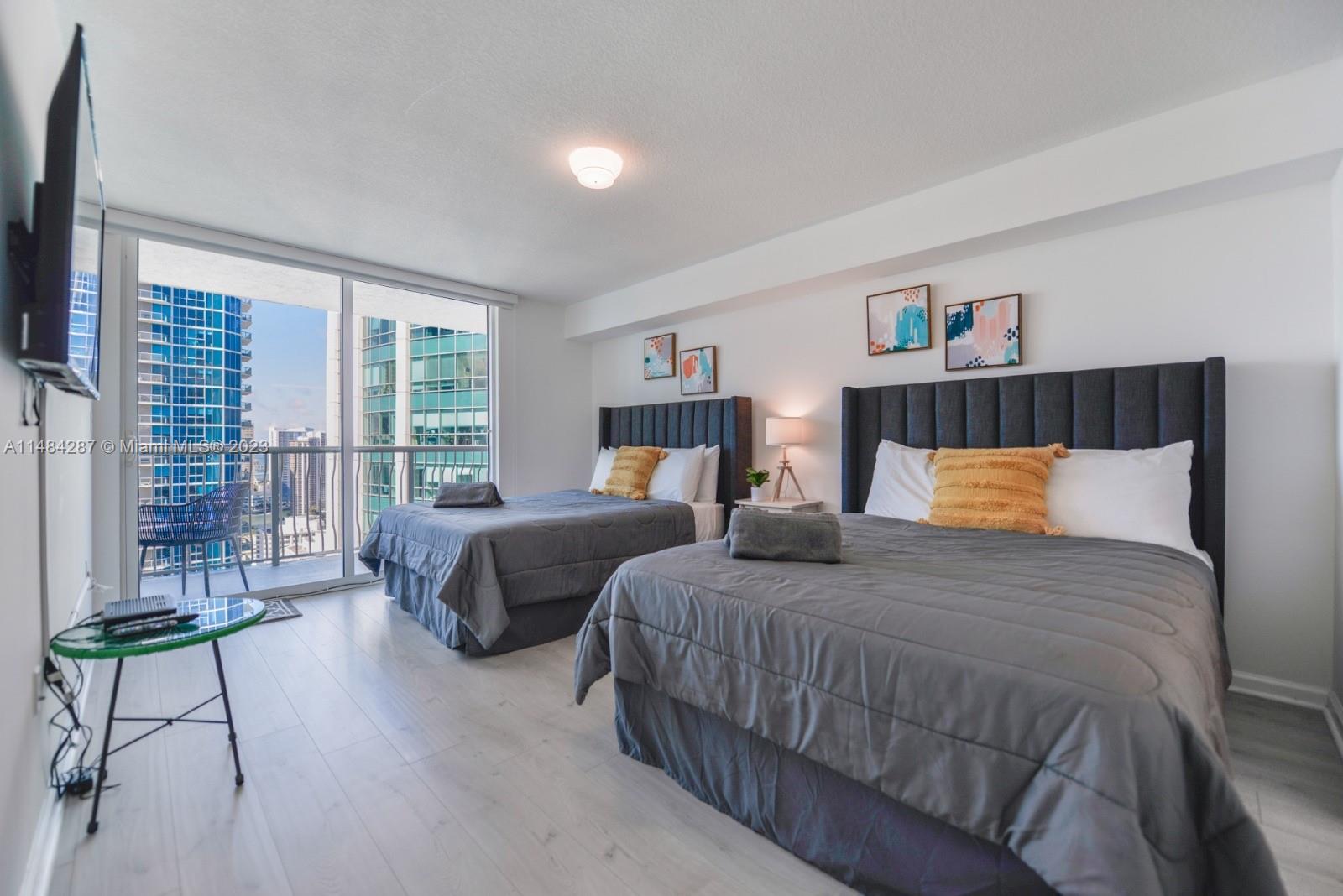 THE CLUB AT BRICKELL BAY - Residential