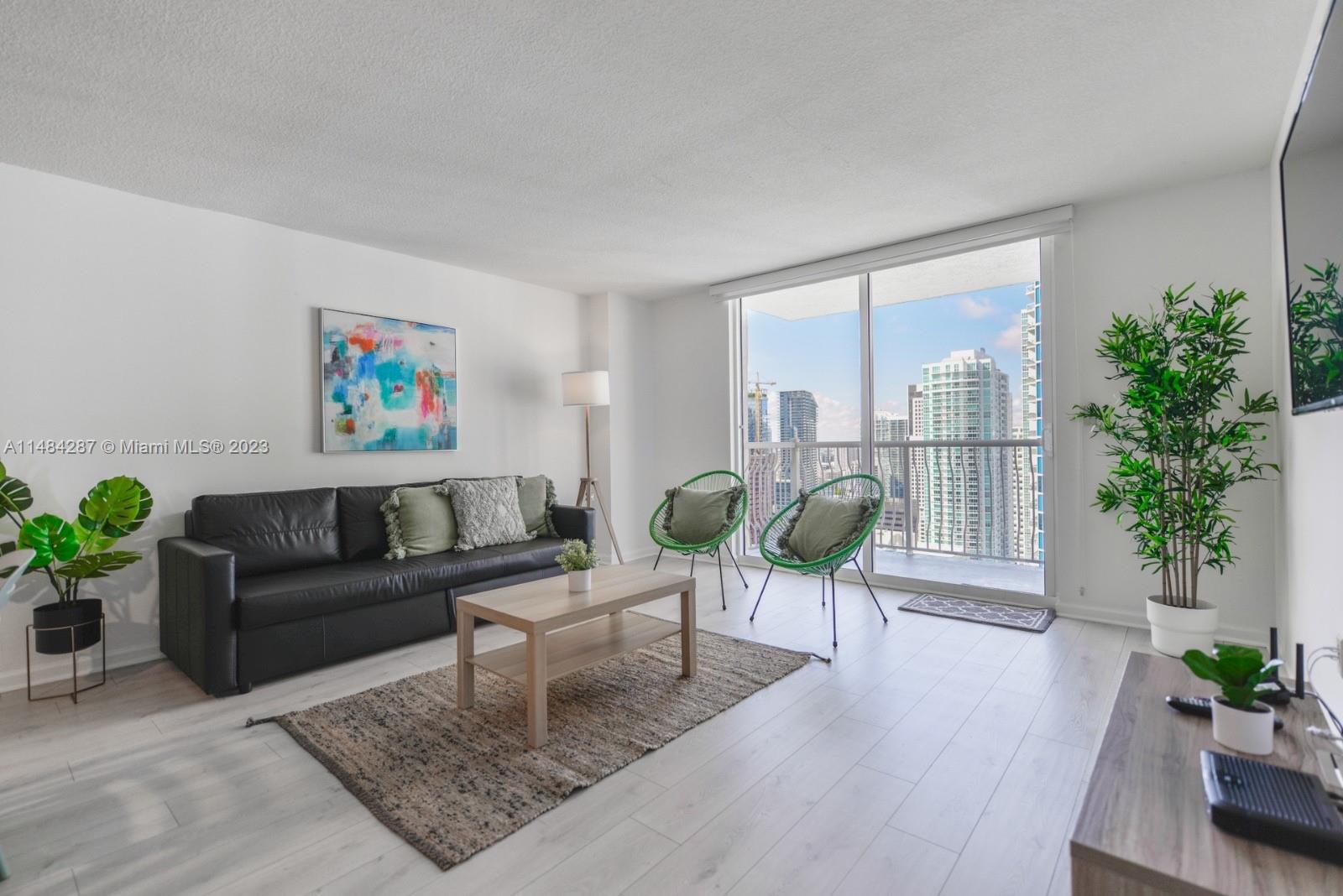THE CLUB AT BRICKELL BAY - Residential