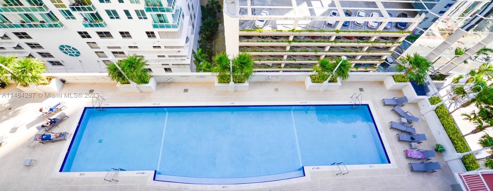 THE CLUB AT BRICKELL BAY - Residential