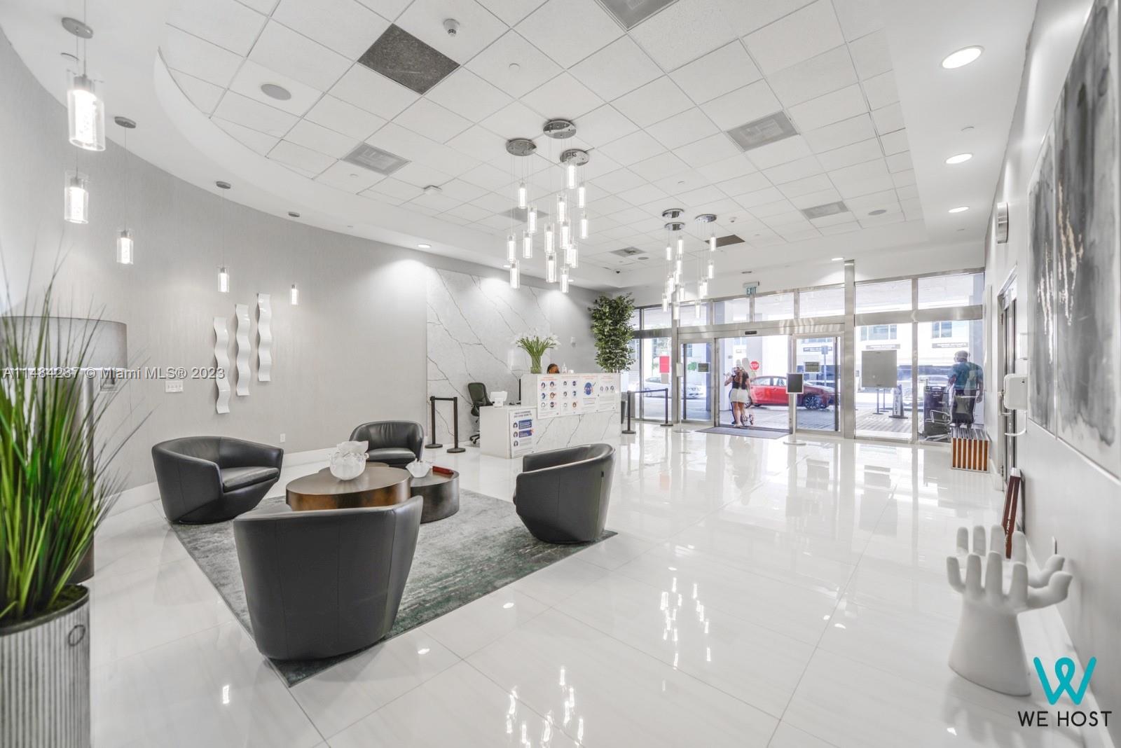 THE CLUB AT BRICKELL BAY - Residential
