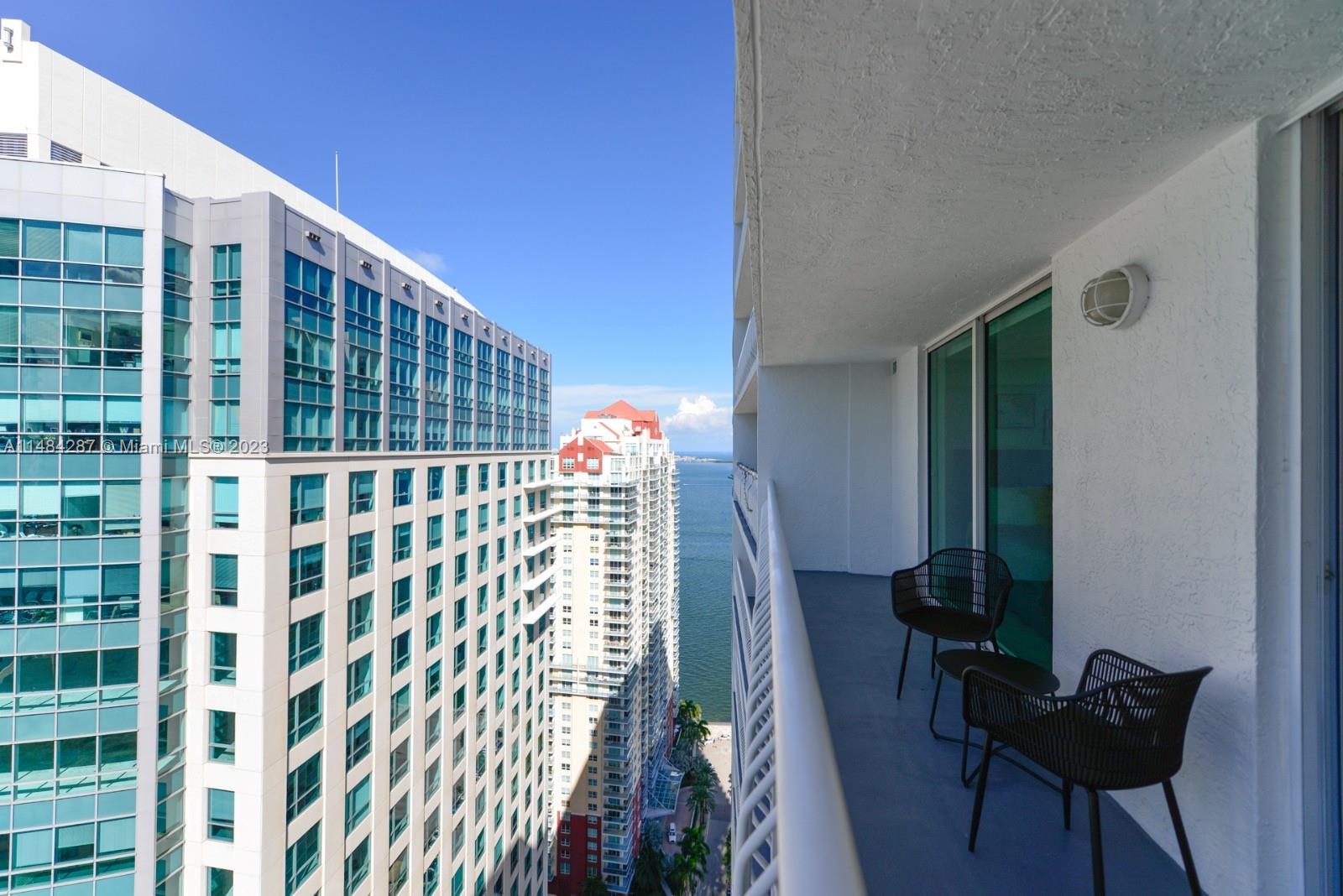 THE CLUB AT BRICKELL BAY - Residential
