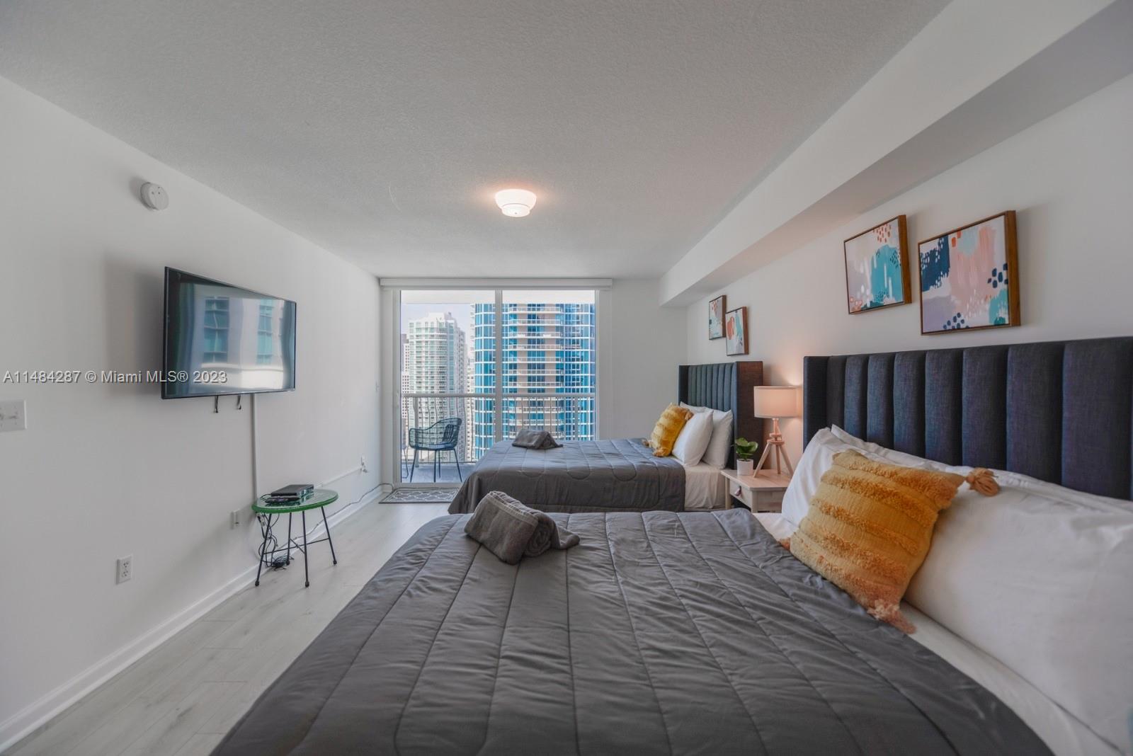 THE CLUB AT BRICKELL BAY - Residential
