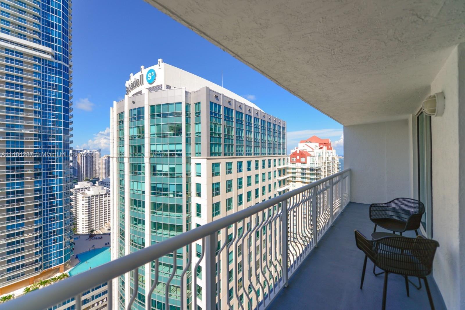 THE CLUB AT BRICKELL BAY - Residential