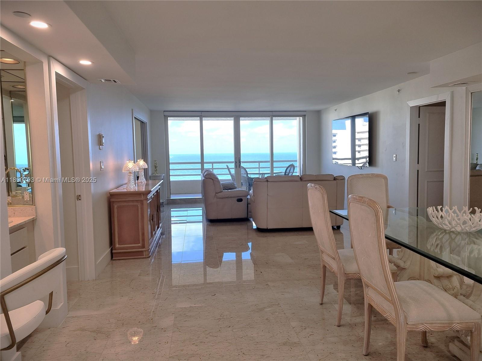 SEA RANCH CLUB OF BOCA II - Residential Lease