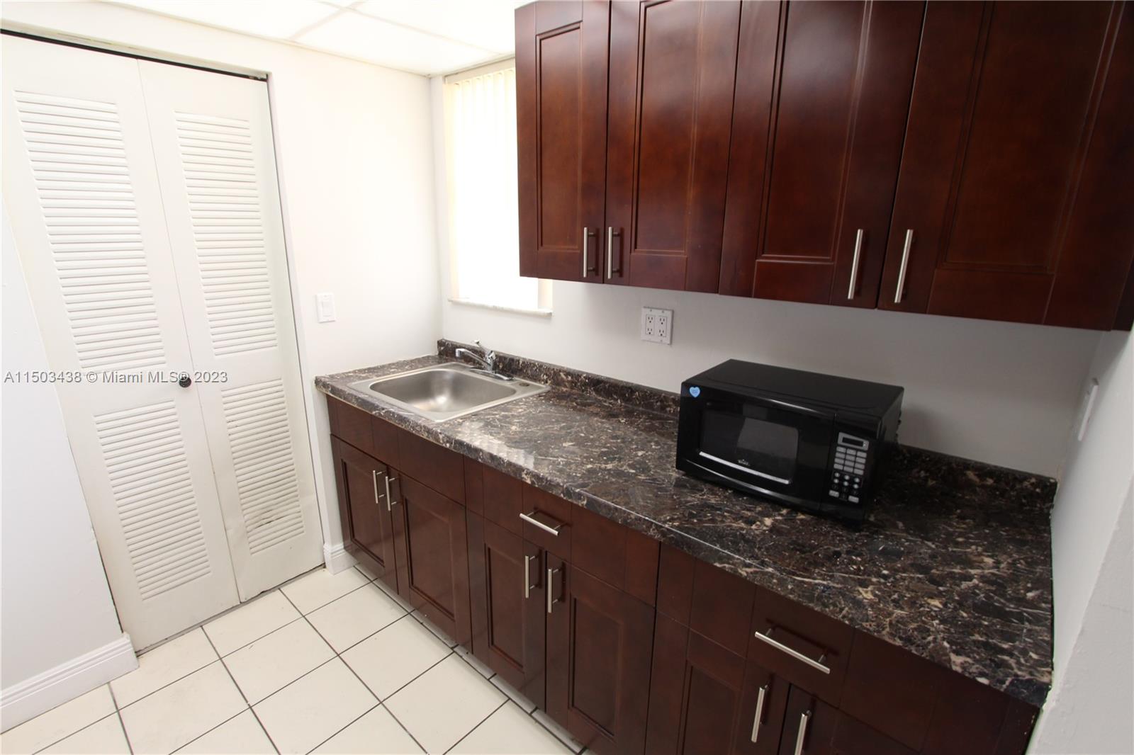 SOLEIL LAKE CONDO - Residential Lease