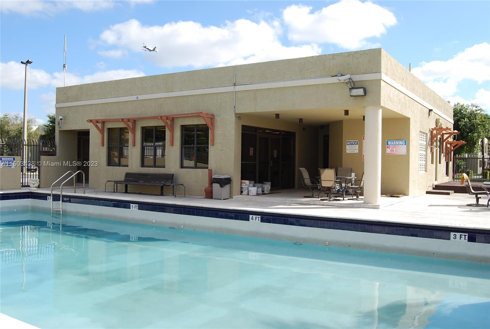SOLEIL LAKE CONDO - Residential Lease