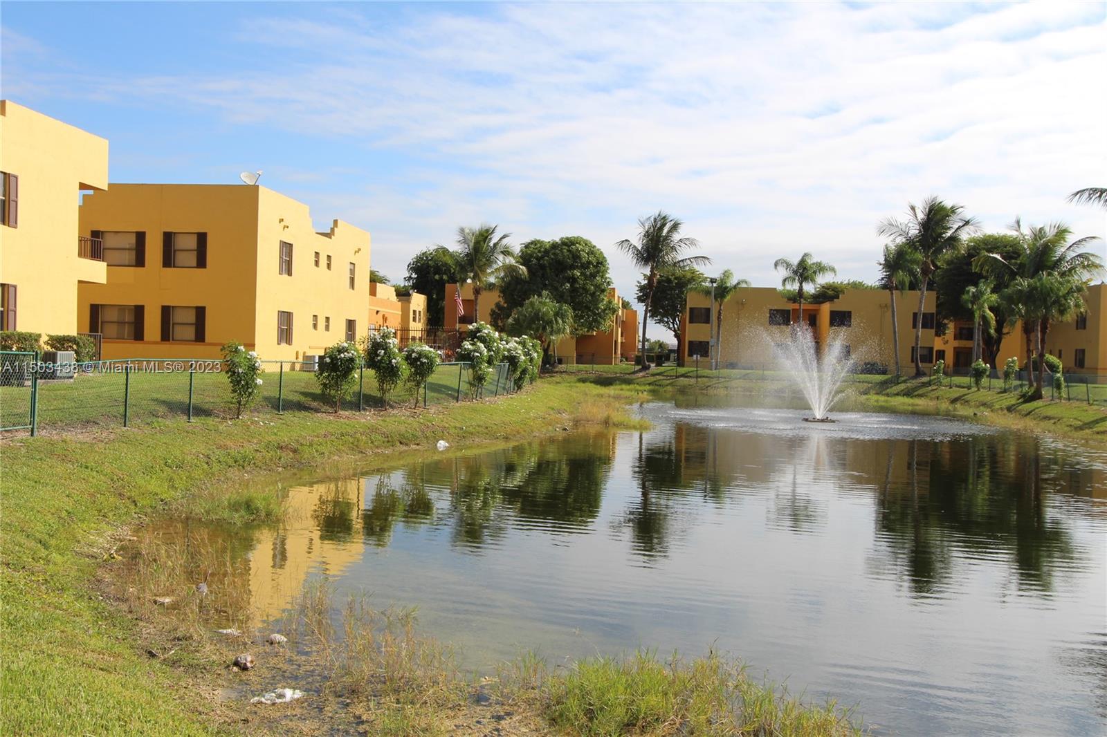 SOLEIL LAKE CONDO - Residential Lease
