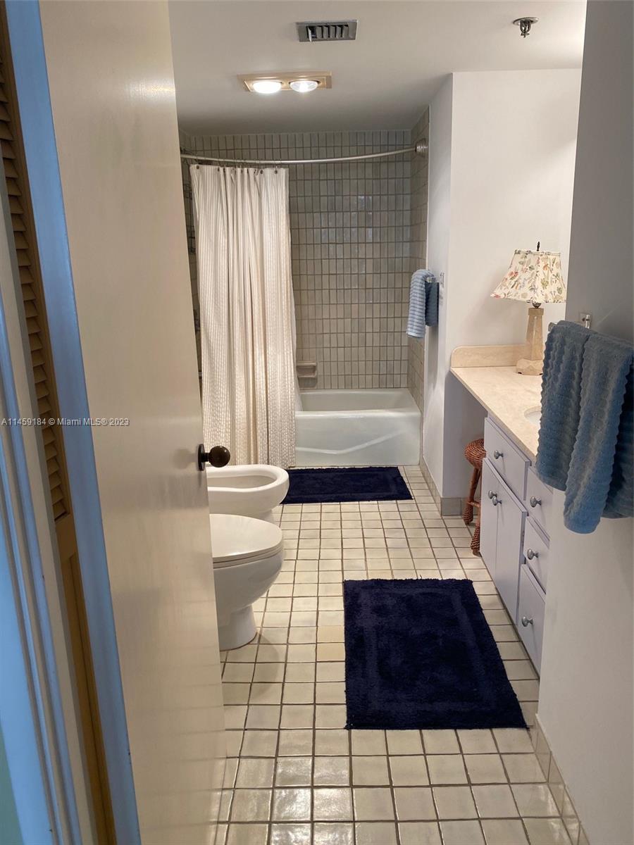 KEY COLONY NO 1 - Residential Lease