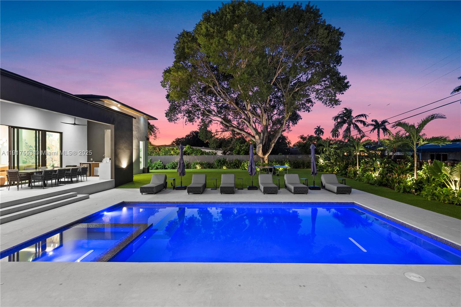 GREYKNOLL ESTATES - Residential Lease