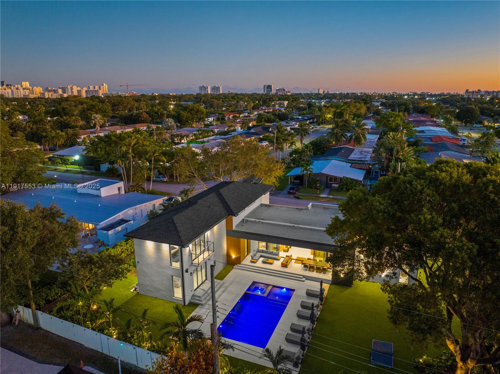 GREYKNOLL ESTATES - Residential Lease
