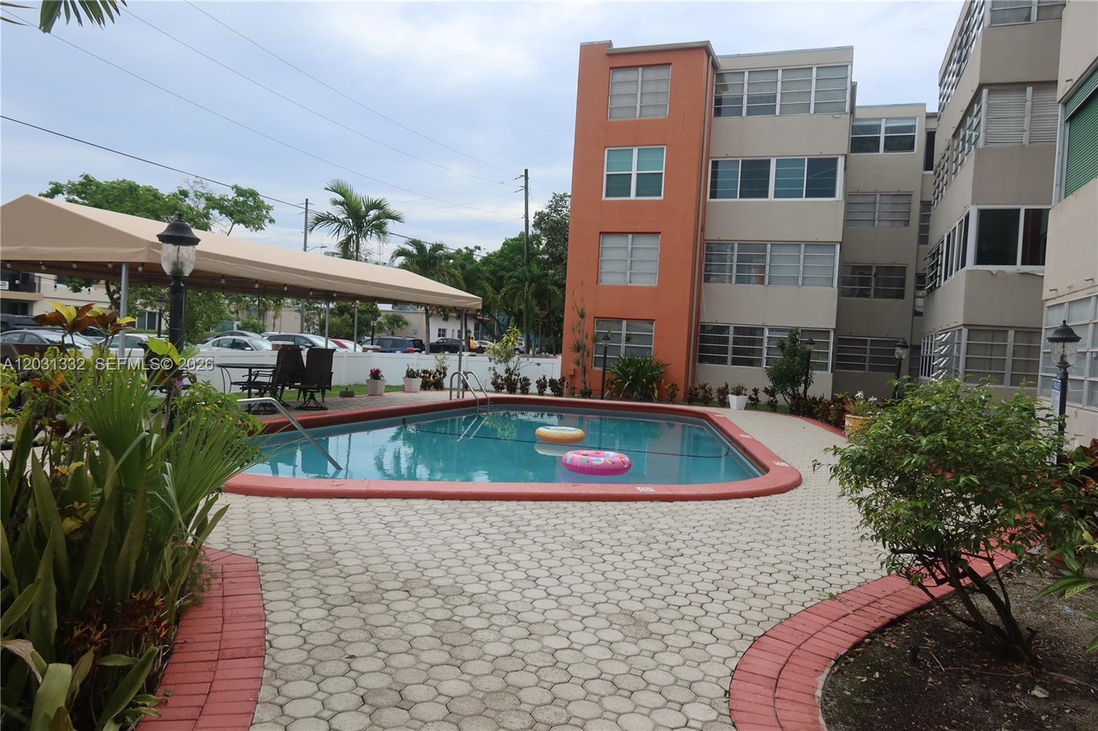 CHANCELLOR HALL CONDO - Residential