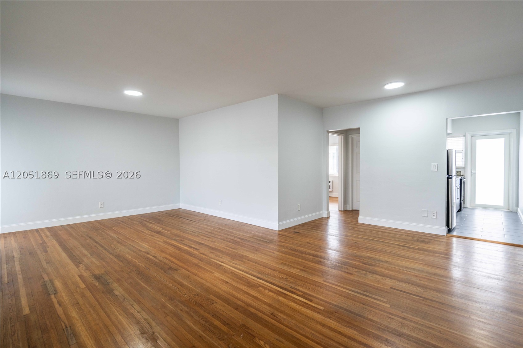 BEACH BAY SUB - Residential Lease