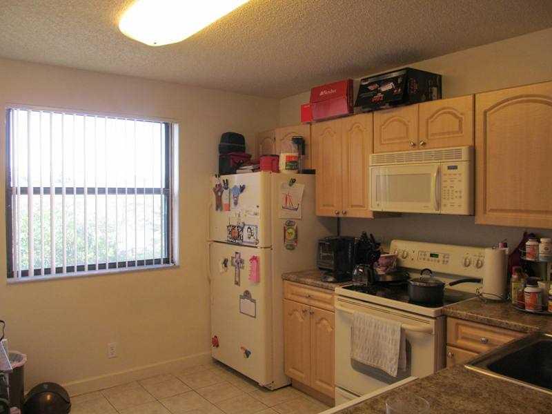 GRAND OASIS - Residential Lease