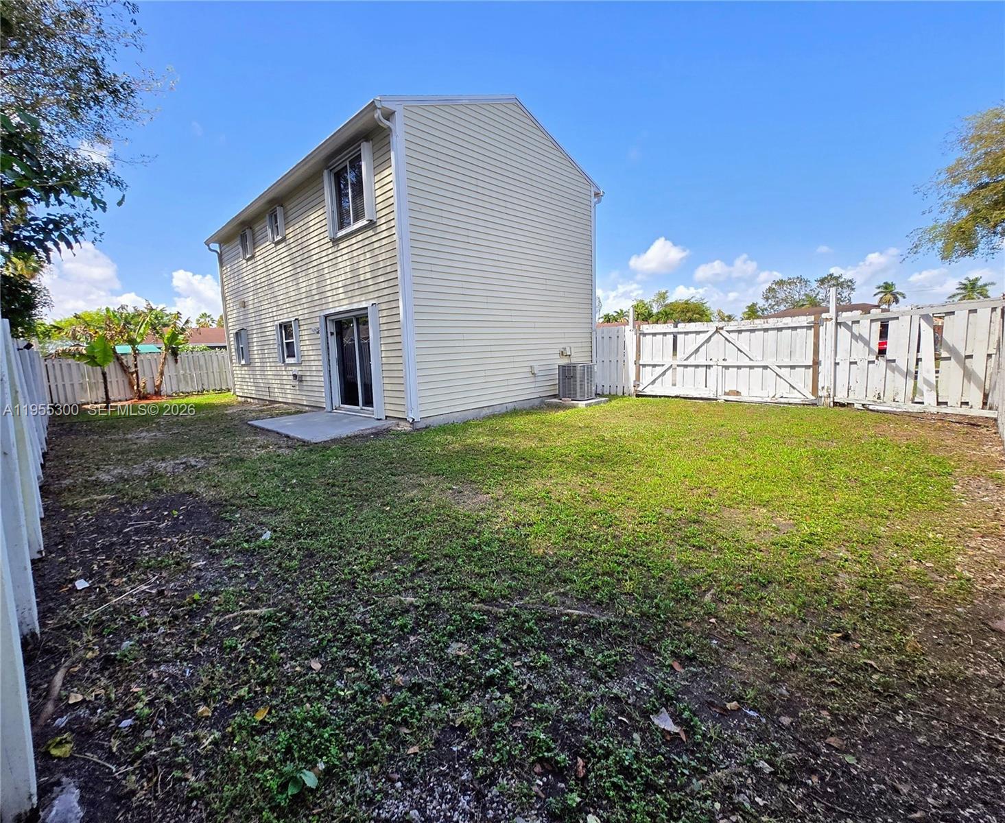 VILLAS OF PALM BAY - Residential