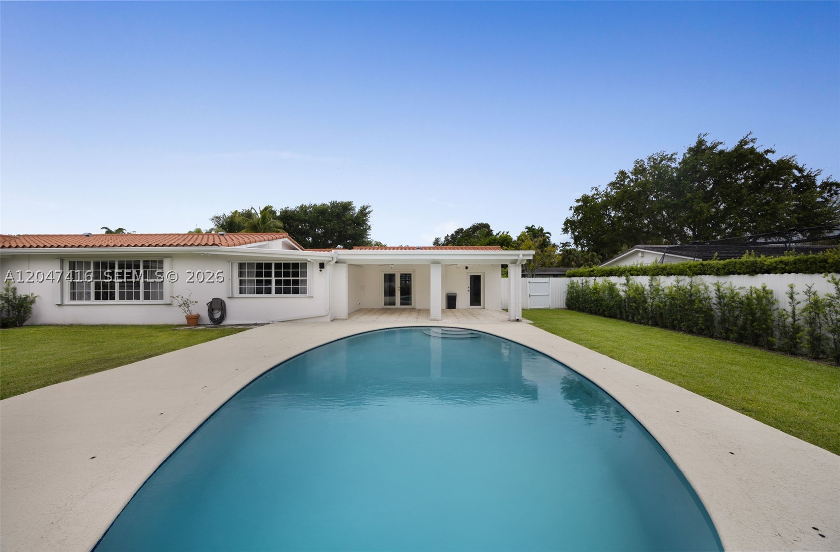 GALE RANCH ESTS - Residential