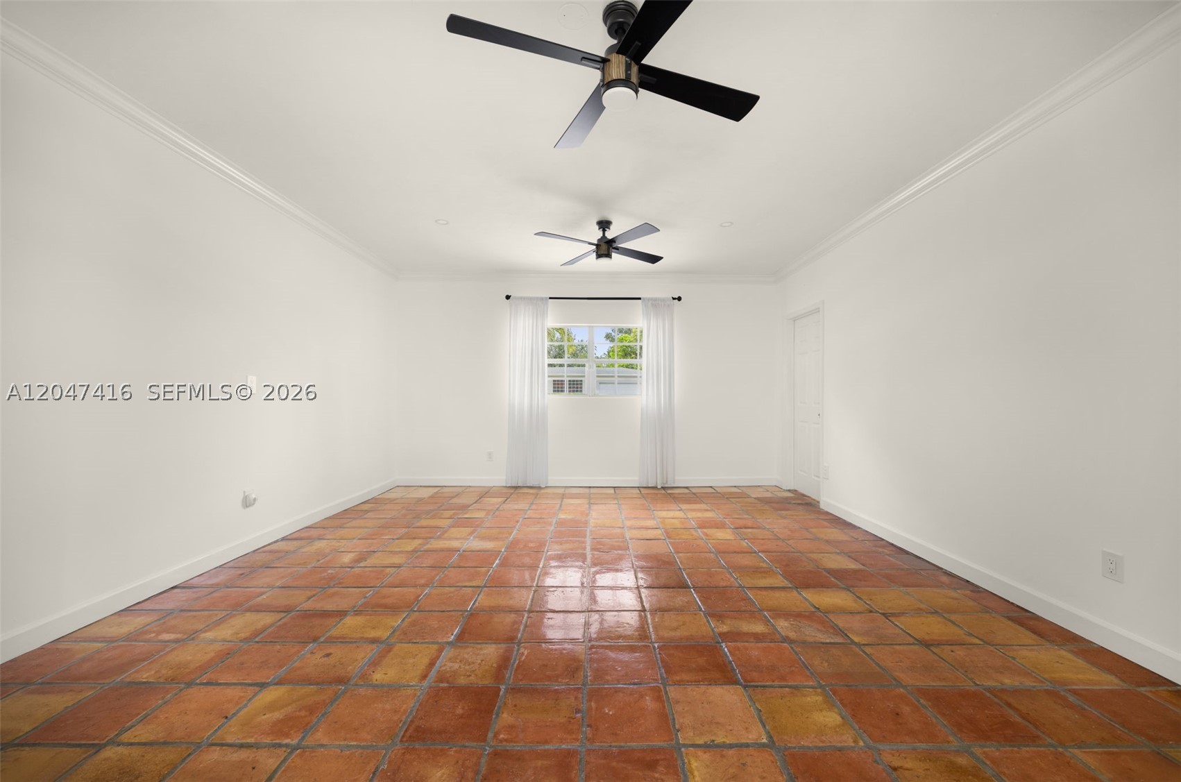 GALE RANCH ESTS - Residential