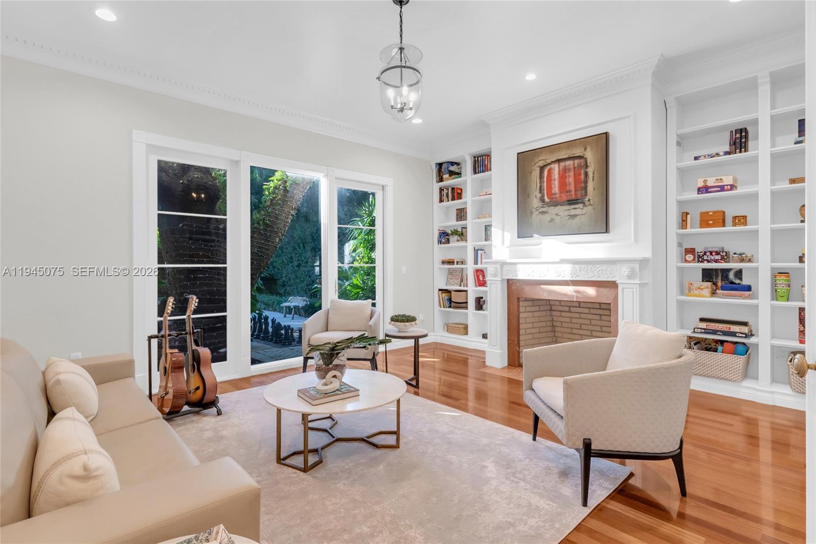STONEGATE - Residential