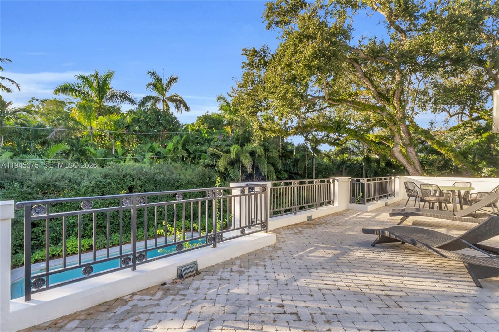 STONEGATE - Residential