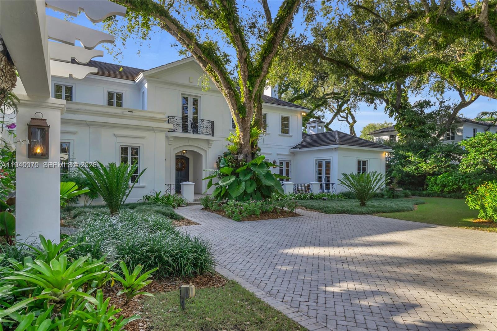 STONEGATE - Residential
