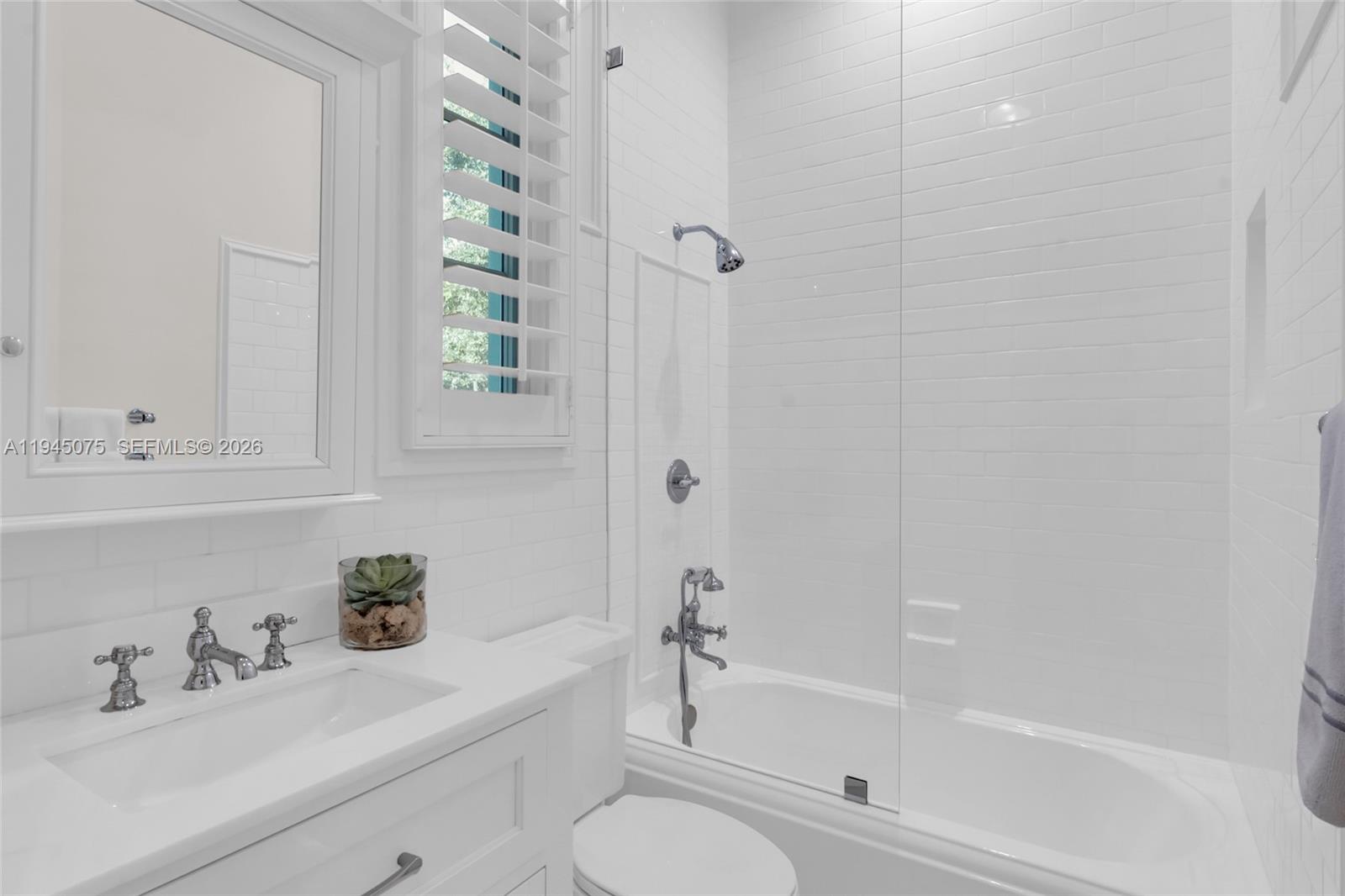STONEGATE - Residential