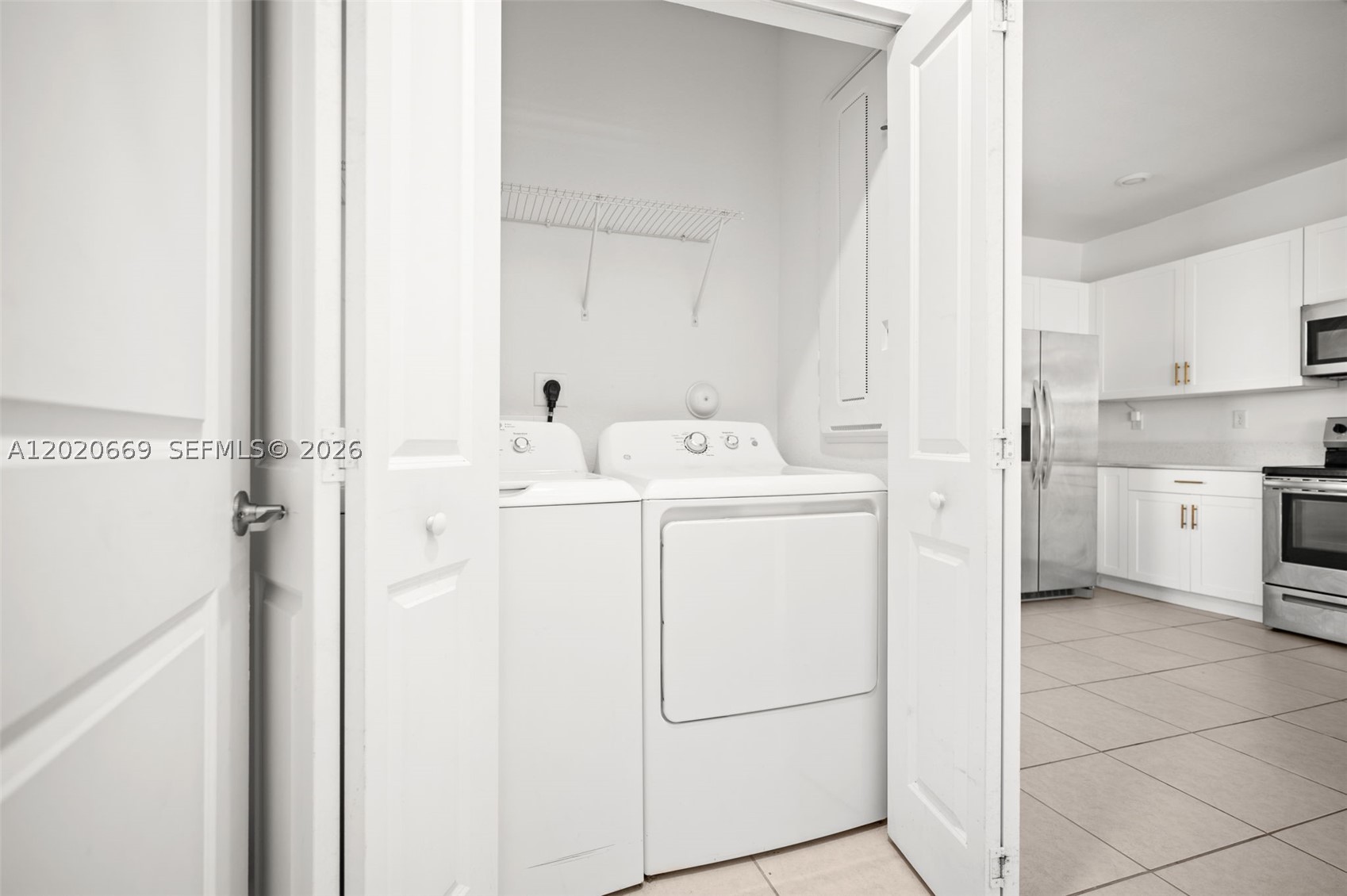 SILVER PALM RESIDENTIAL H - Residential