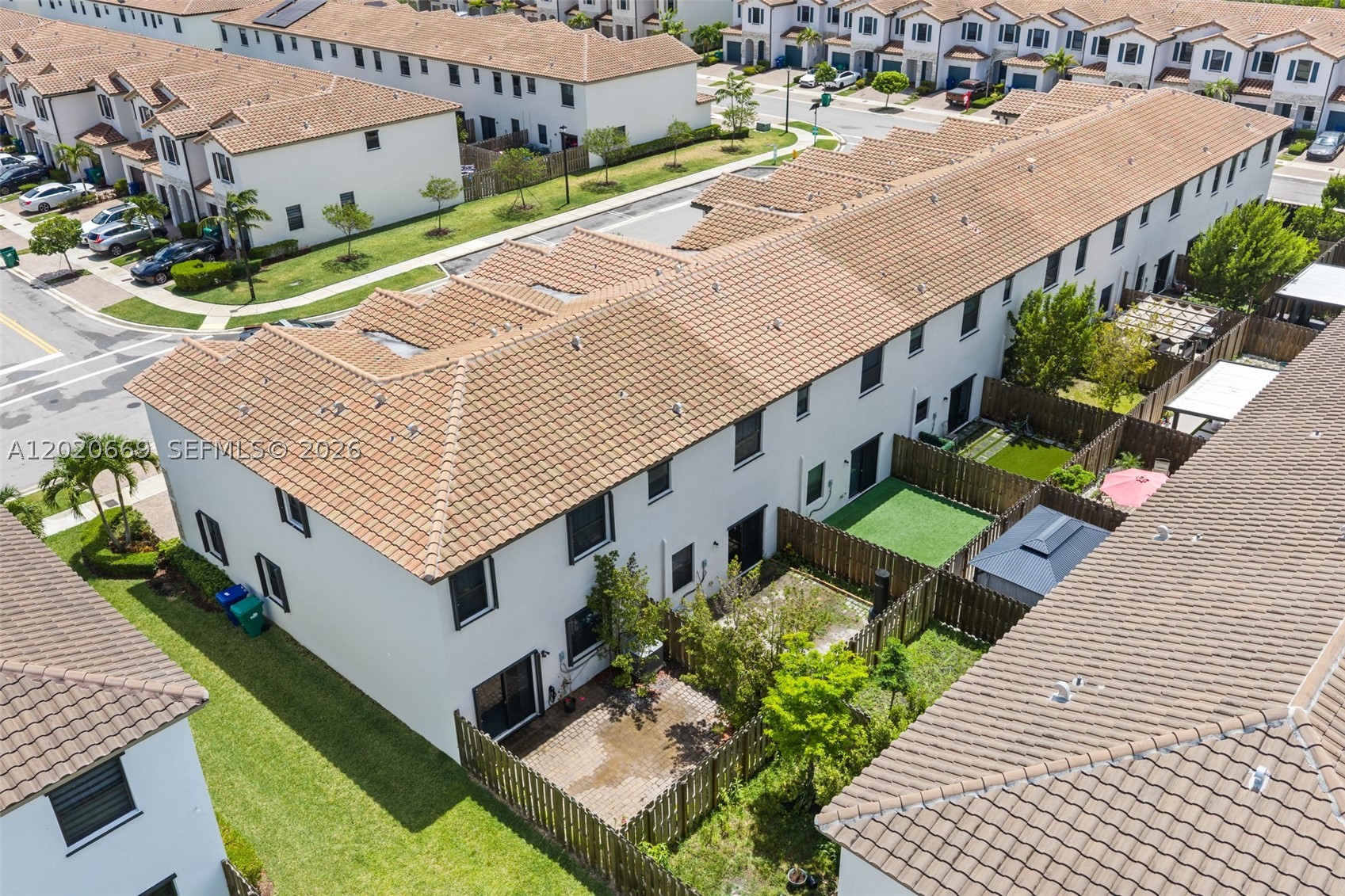 SILVER PALM RESIDENTIAL H - Residential