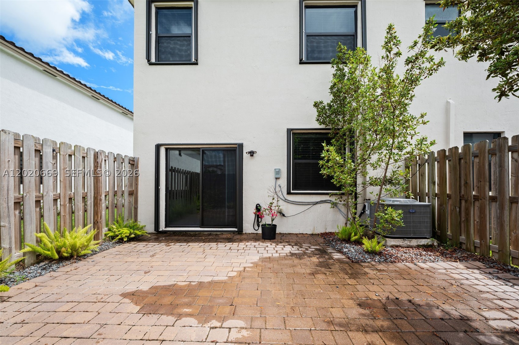 SILVER PALM RESIDENTIAL H - Residential