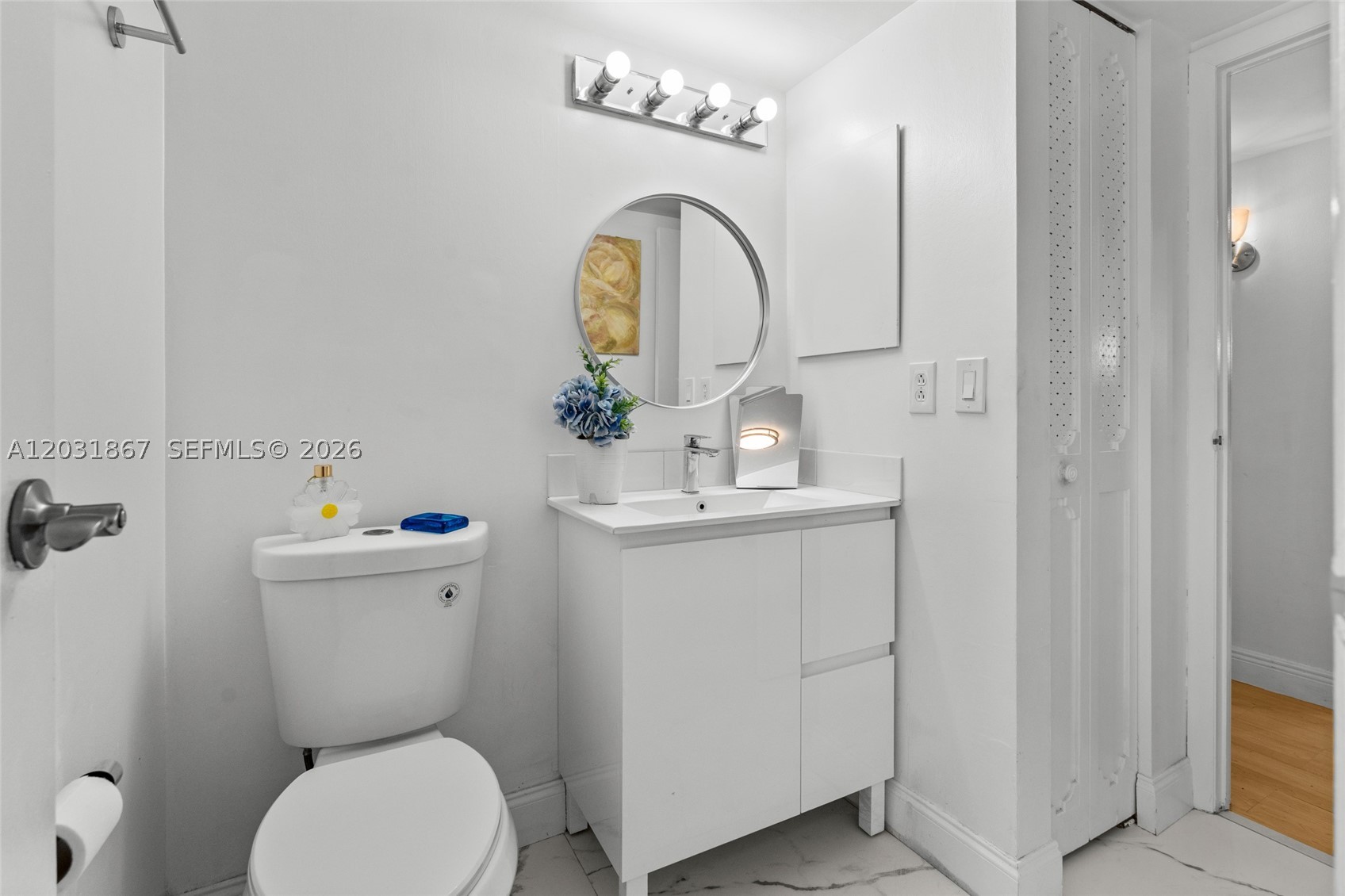 BISCAYA CONDO 4 - Residential