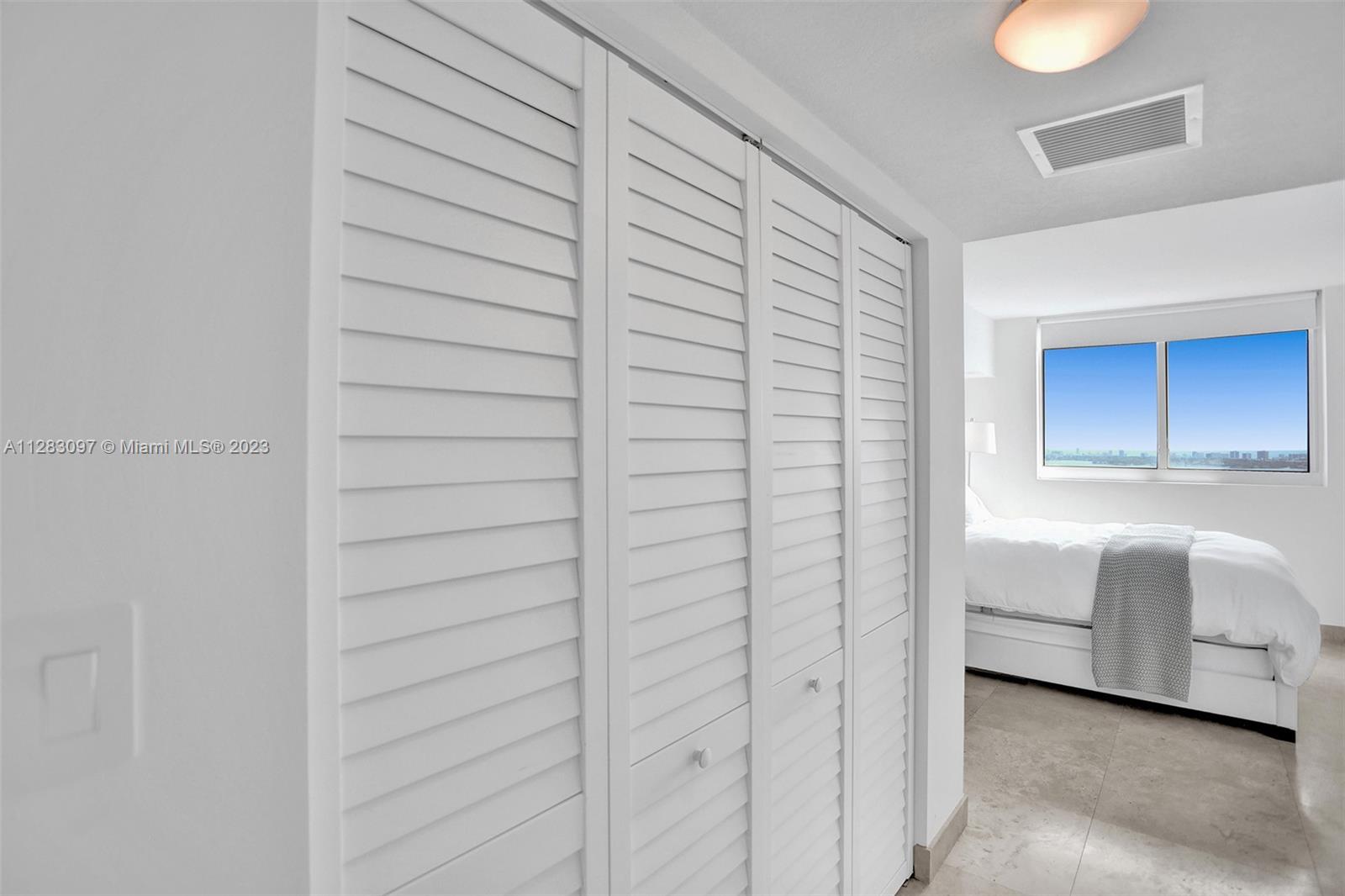 1800 CLUB CONDO - Residential
