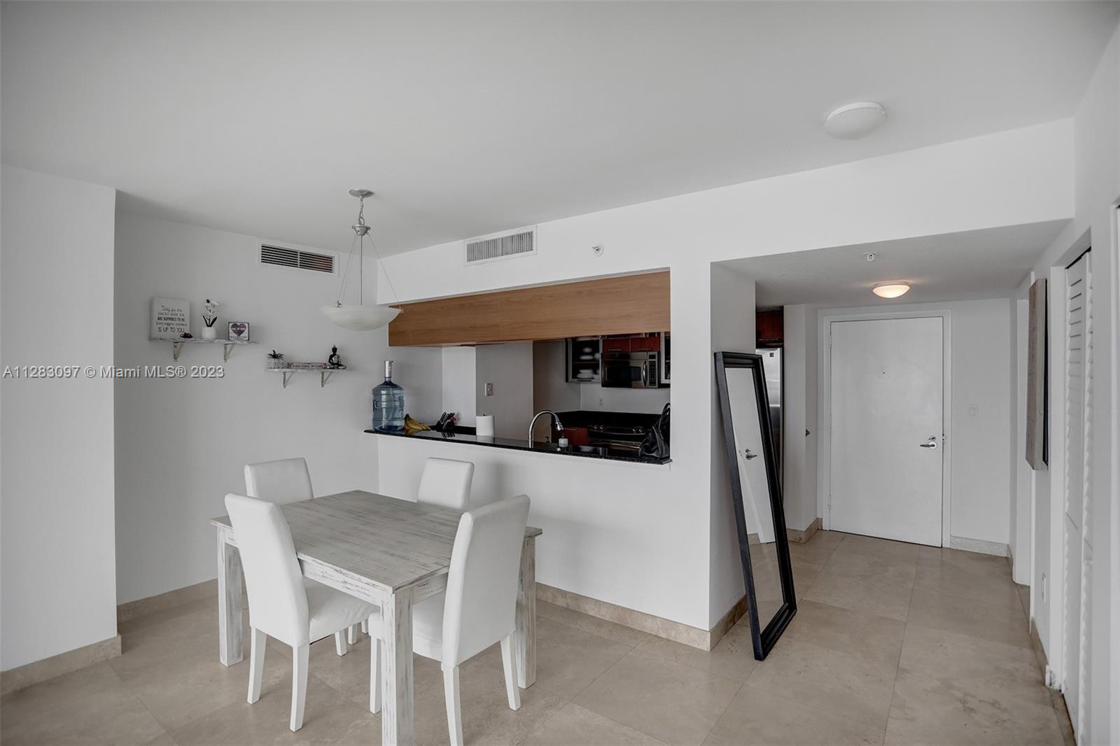 1800 CLUB CONDO - Residential