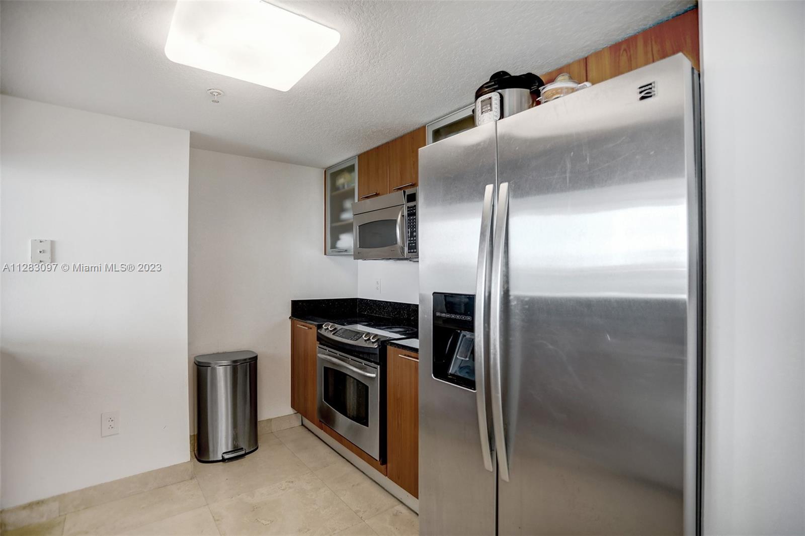1800 CLUB CONDO - Residential
