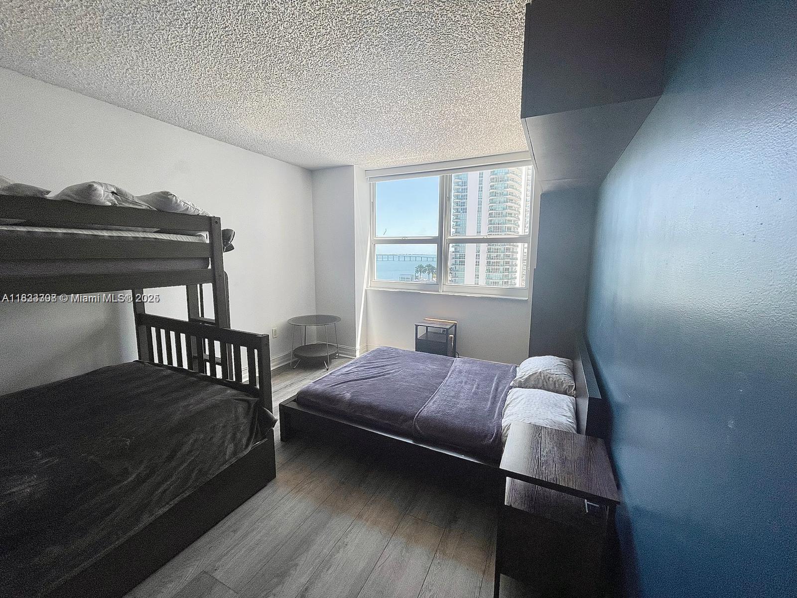 THE MARK ON BRICKELL COND - Residential