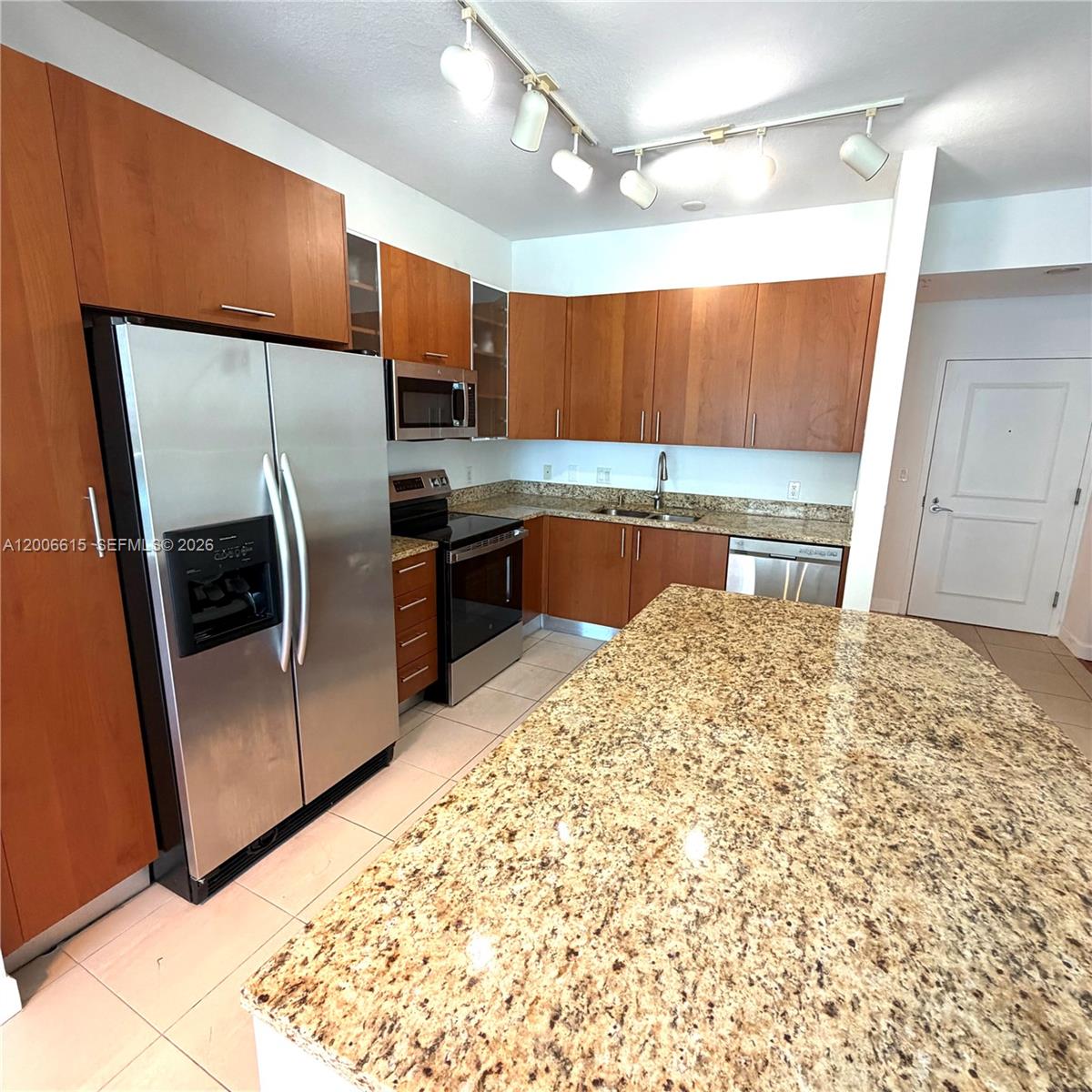OCEAN MARINE YACHT CLUB C - Residential