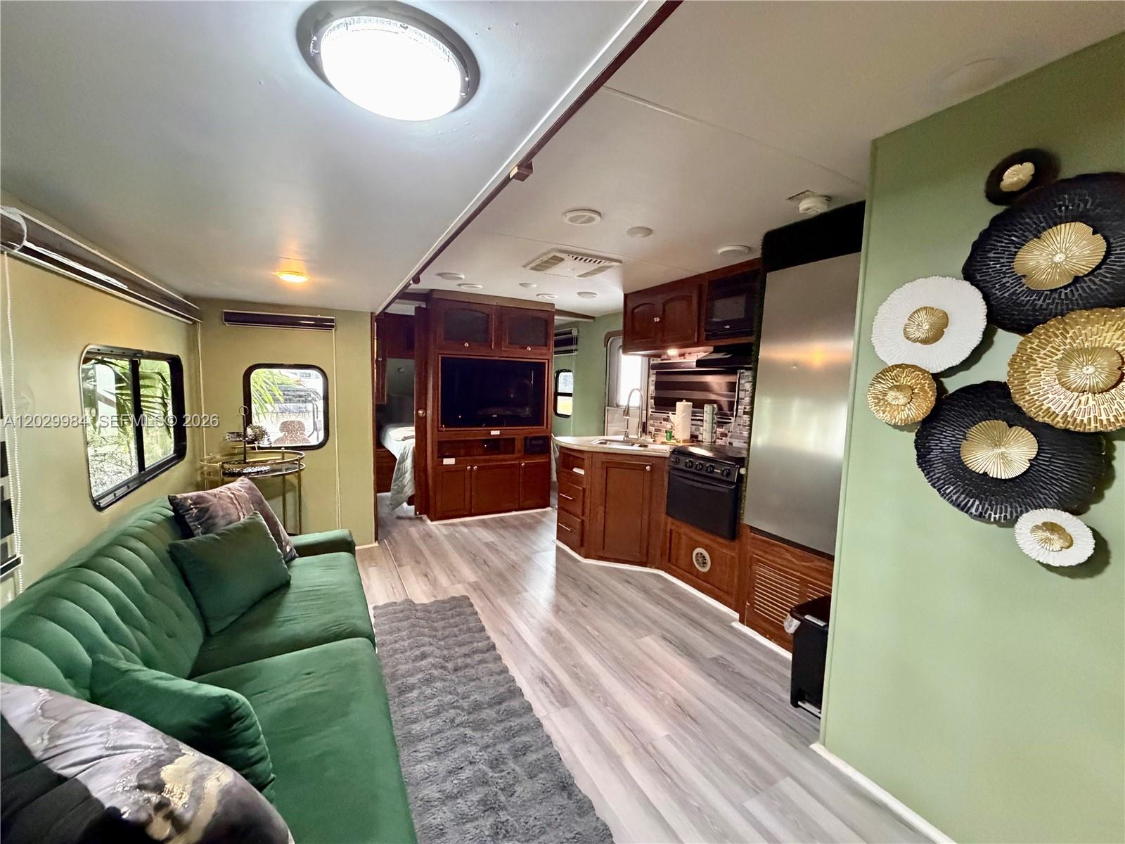 CALUSA CAMPGROUND - Residential