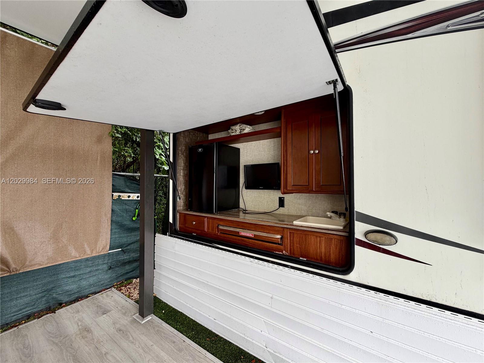 CALUSA CAMPGROUND - Residential