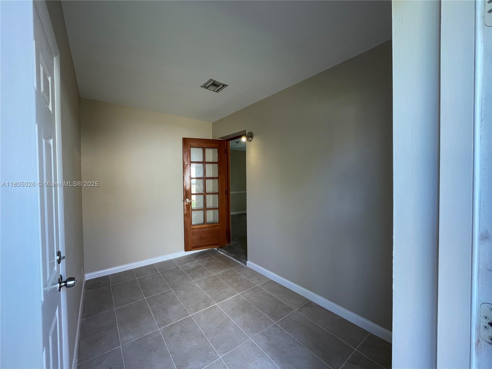 BEACON HEIGHTS SEC - Residential Lease
