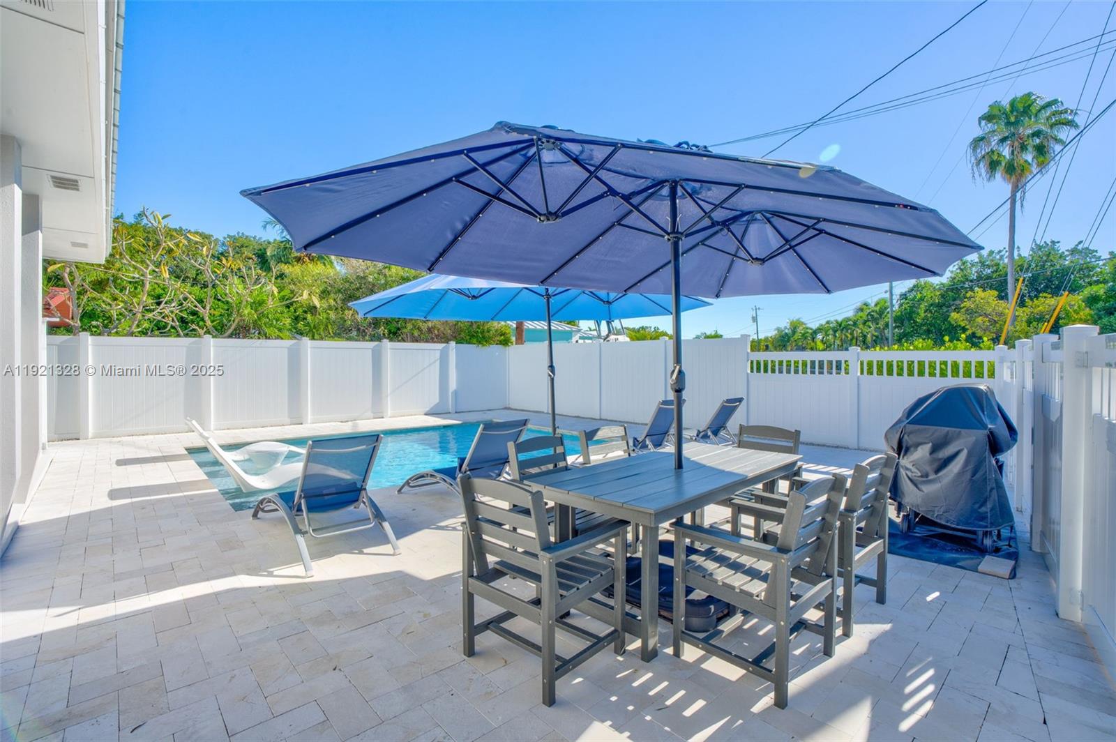 LARGO SOUND VILLAGE - Residential