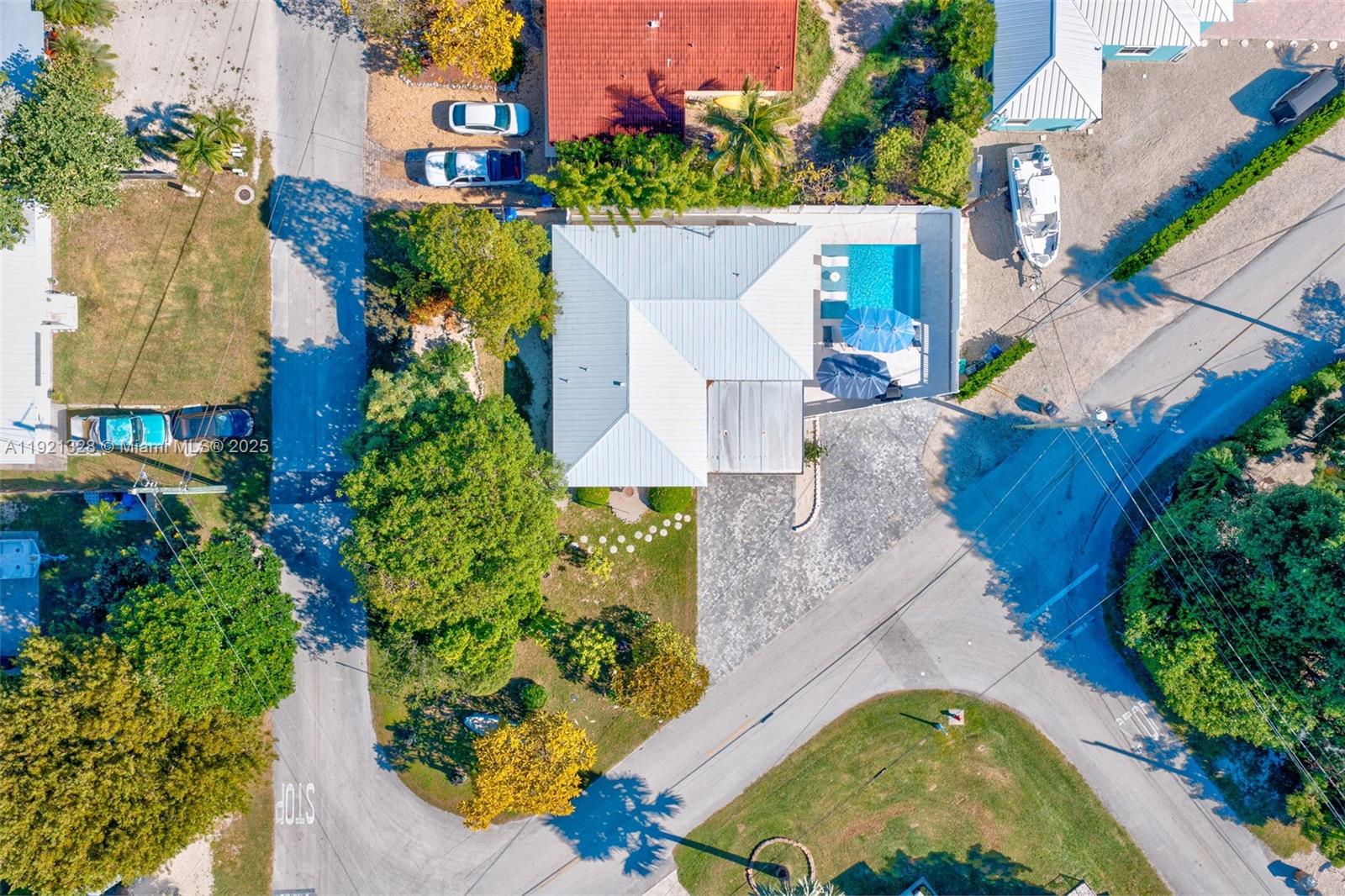 LARGO SOUND VILLAGE - Residential